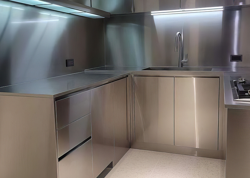 stainless steel kitchen design for Indian homes and heavy cooking